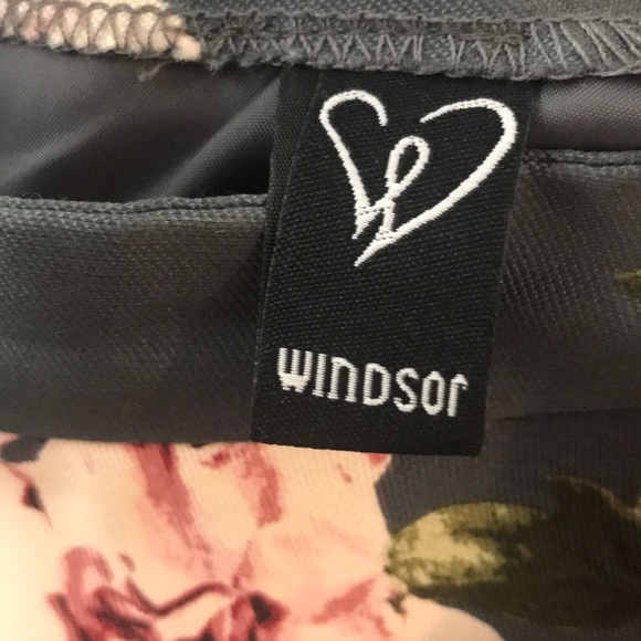 WINSOR  Lace Top & Satin Floral A- Line skirt 1/2 - Picture 8 of 8